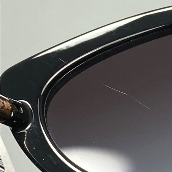 Dolce
& Gabbana Black Cat Eye Sunglasses 53mm - Picture 9 of 10